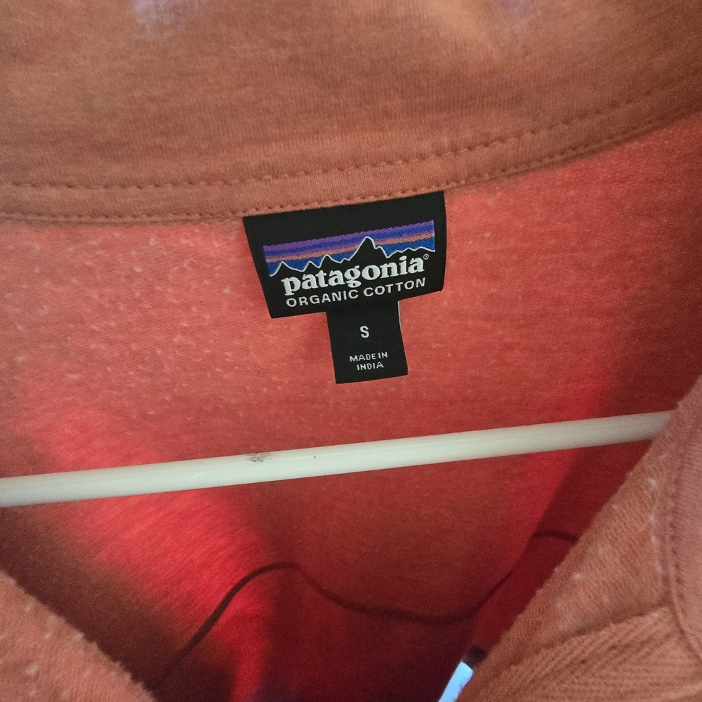 Patagonia Women's Sweater in Coral Pink - Picture 10 of 10